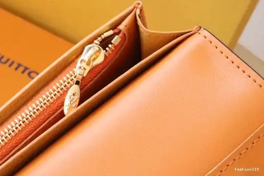 WALLET VERTICAL LOUIS VUITTON 0423